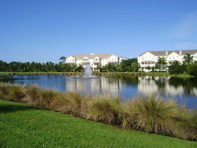 335 E Thatch Palm Circle #105 Jupiter, FL 33458