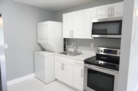 1456 W 29TH STREET #1