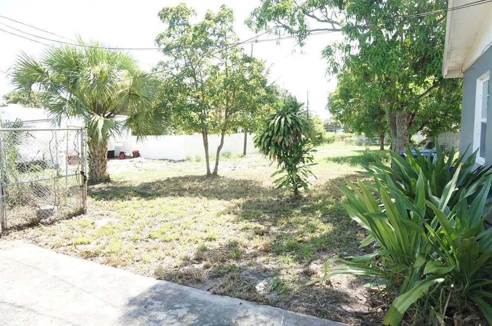 1456 W 29TH STREET #1 Riviera Beach, FL 33404