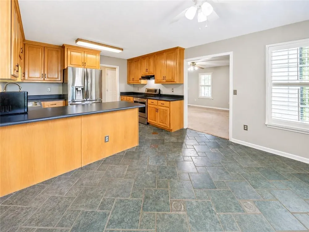 6024 Hulsey Road Clermont, GA 30527