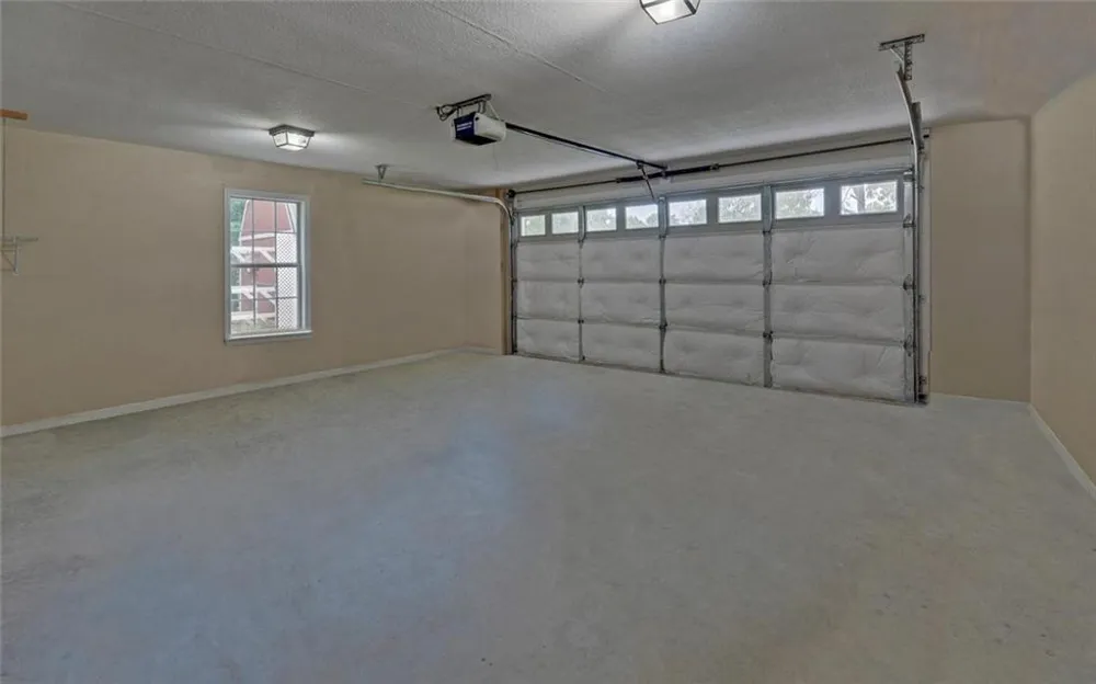 6024 Hulsey Road Clermont, GA 30527