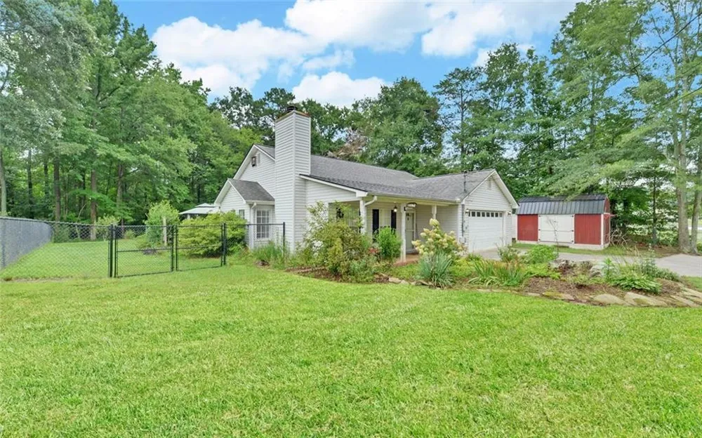 6024 Hulsey Road Clermont, GA 30527