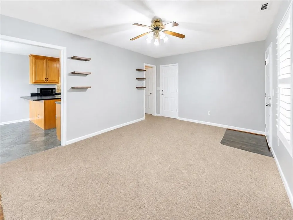 6024 Hulsey Road Clermont, GA 30527
