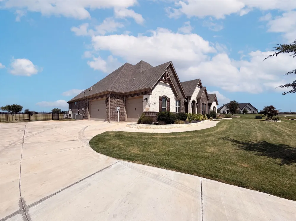 3608 Ridge Point Drive Argyle, TX 76226