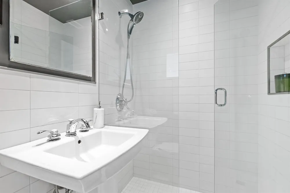 615 NE 10TH AVENUE #101B Fort Lauderdale, FL 33304