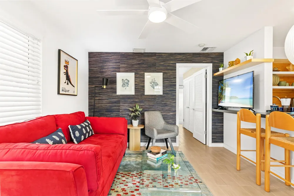 615 NE 10TH AVENUE #101B Fort Lauderdale, FL 33304