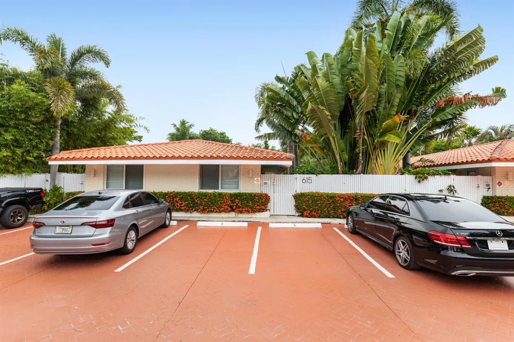 615 NE 10TH AVENUE #101B Fort Lauderdale, FL 33304