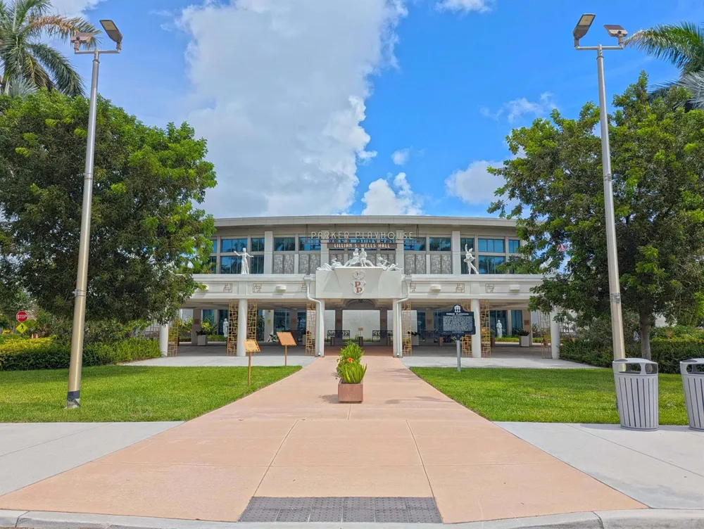 615 NE 10TH AVENUE #101B Fort Lauderdale, FL 33304