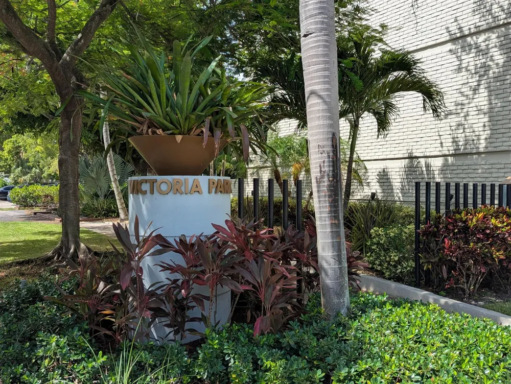 615 NE 10TH AVENUE #101B Fort Lauderdale, FL 33304
