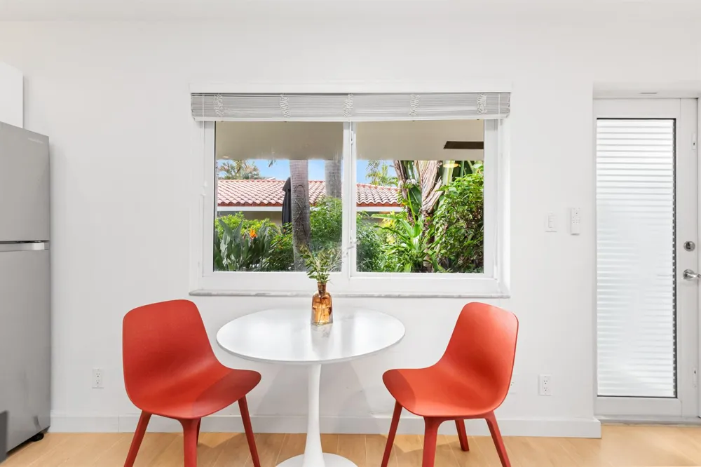 615 NE 10TH AVENUE #101B Fort Lauderdale, FL 33304