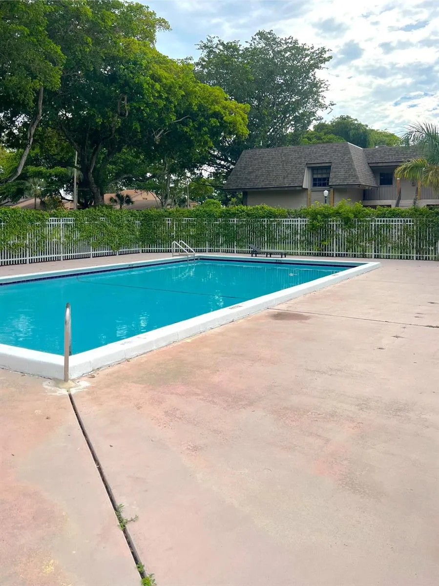 3692 NW 95TH TERRACE #7M Sunrise, FL 33351