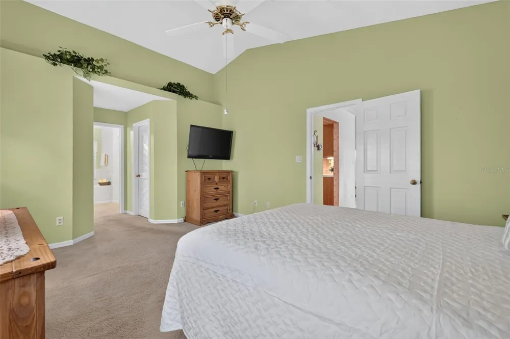 25333 RIVER CREST DRIVE Leesburg, FL 34748