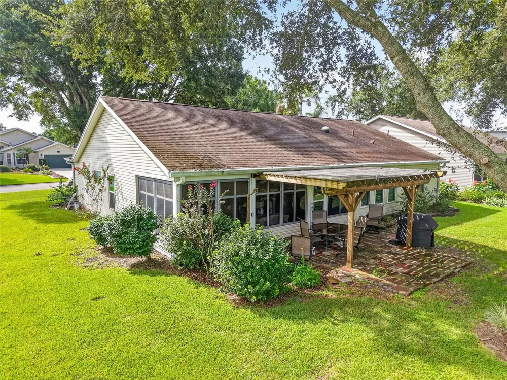 25333 RIVER CREST DRIVE Leesburg, FL 34748