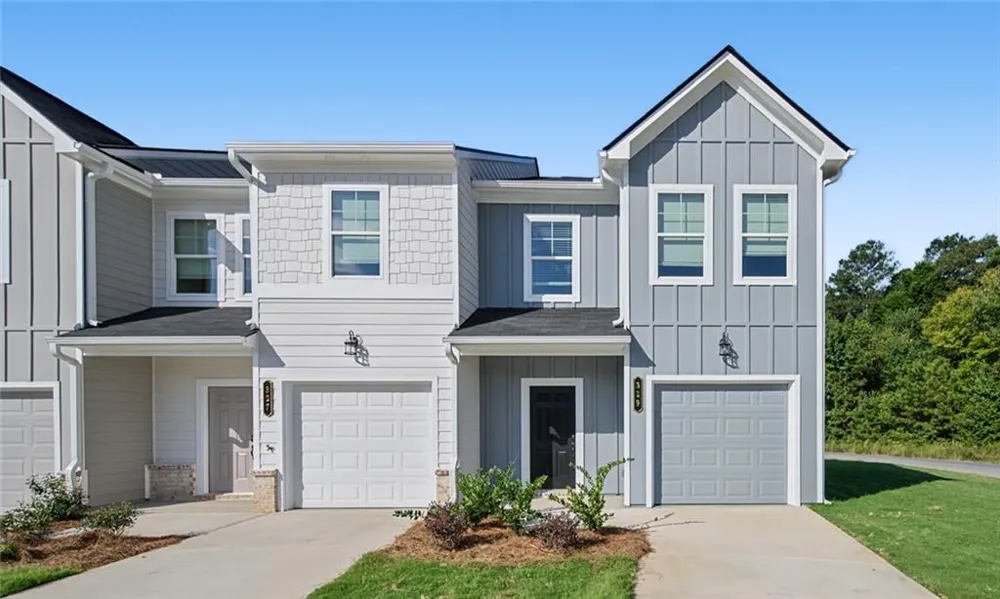329 Rolling Green Road Adairsville, GA 30103