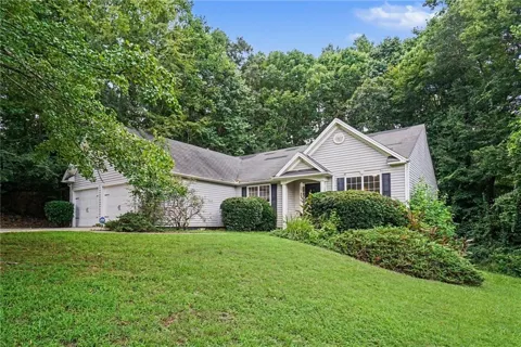 245 London Lane