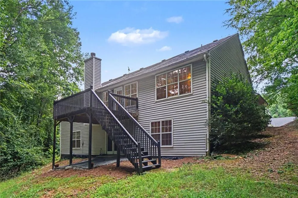 245 London Lane Hiram, GA 30141