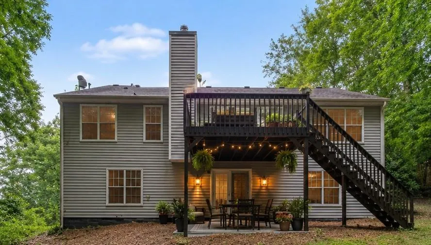 245 London Lane Hiram, GA 30141