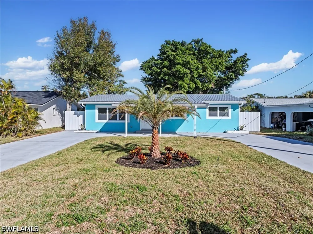 Davis Boulevard Fort Myers, FL 33905