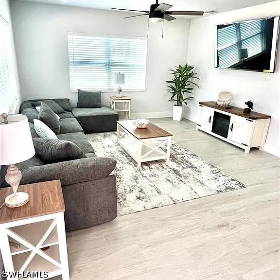 Davis Boulevard Fort Myers, FL 33905