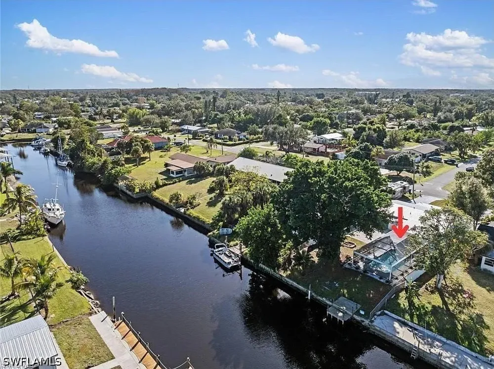 Davis Boulevard Fort Myers, FL 33905