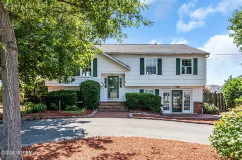 538 Summit Drive