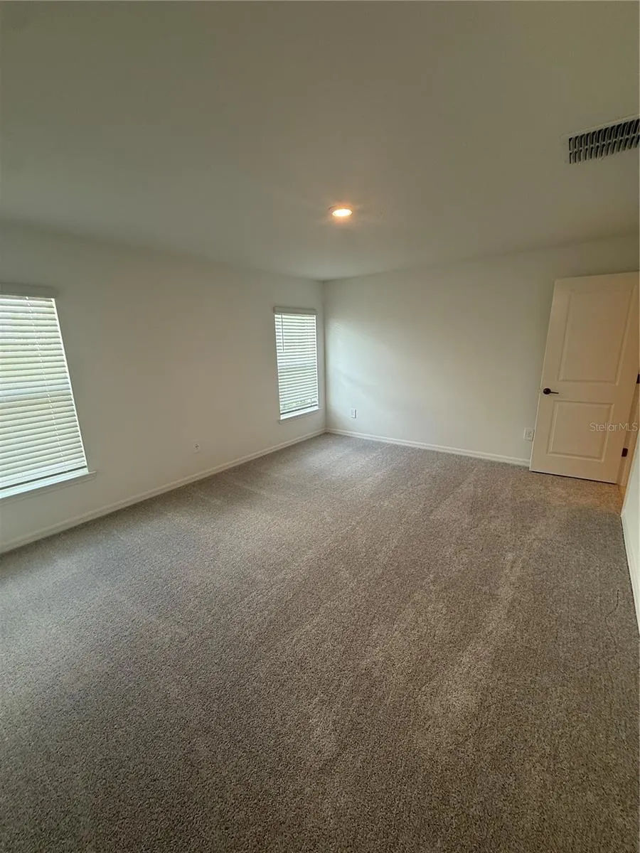 32985 TWIN FLOWER AVE Wesley Chapel, FL 33545