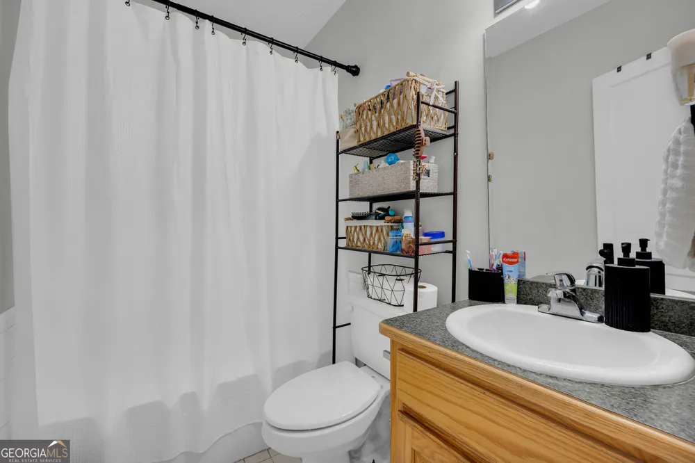 43 Hood ST Commerce, GA 30529