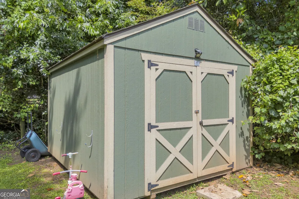 43 Hood ST Commerce, GA 30529