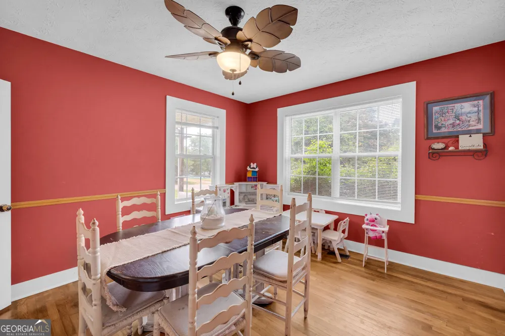 43 Hood ST Commerce, GA 30529