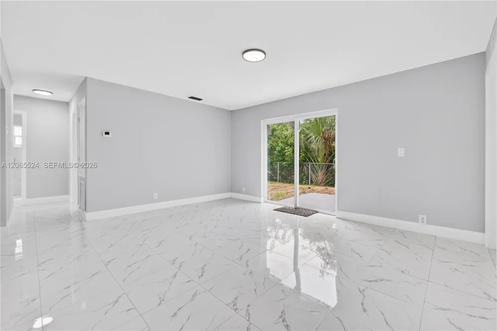8500 SW 20th St North Lauderdale, FL 33068