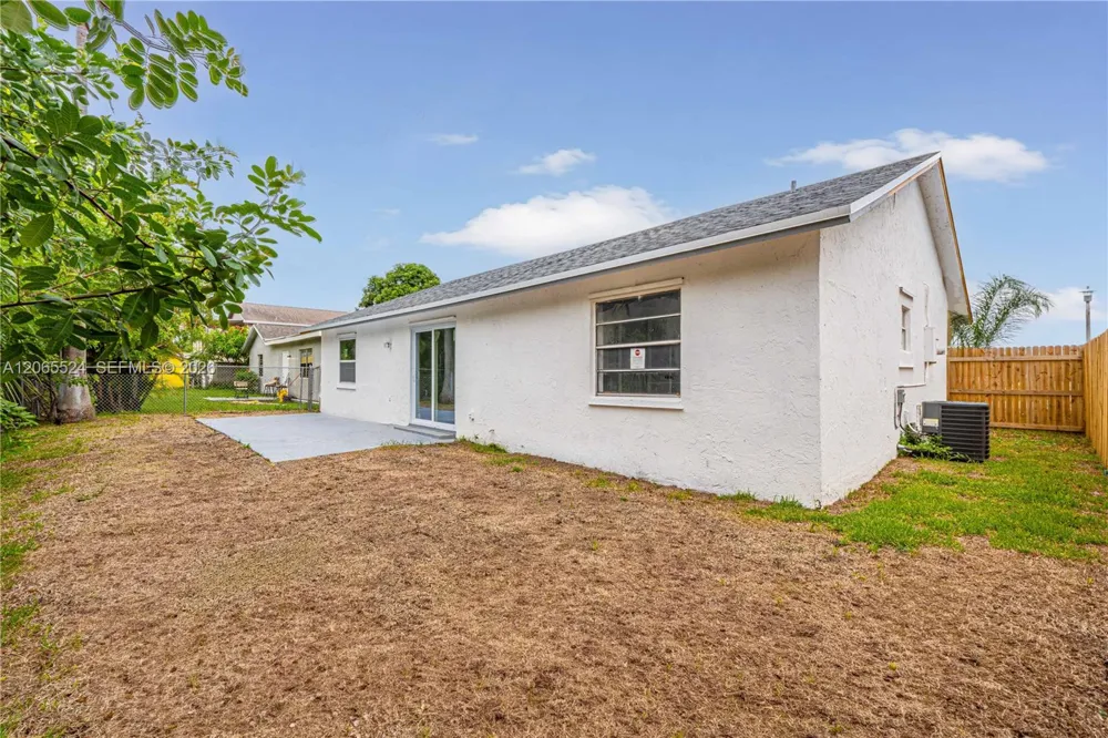 8500 SW 20th St North Lauderdale, FL 33068