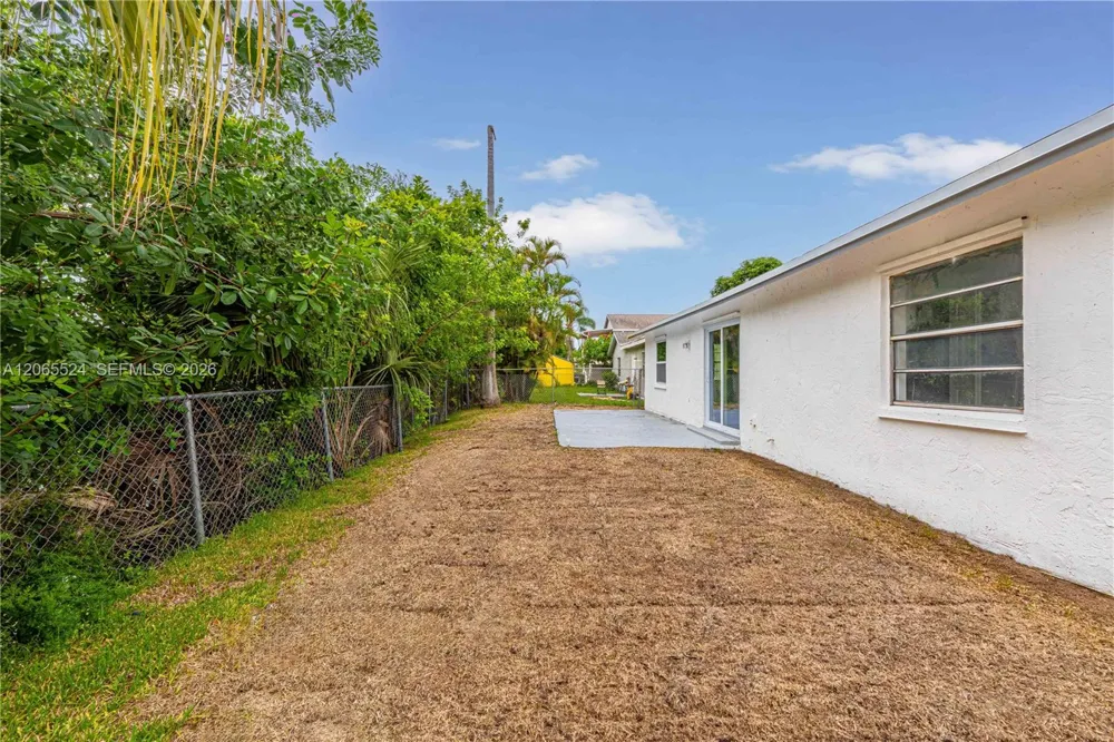 8500 SW 20th St North Lauderdale, FL 33068