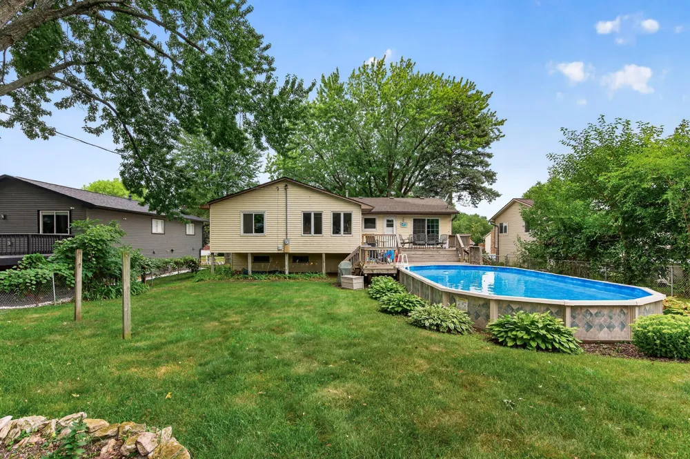 6364 Dawn Way Inver Grove Heights, MN 55076