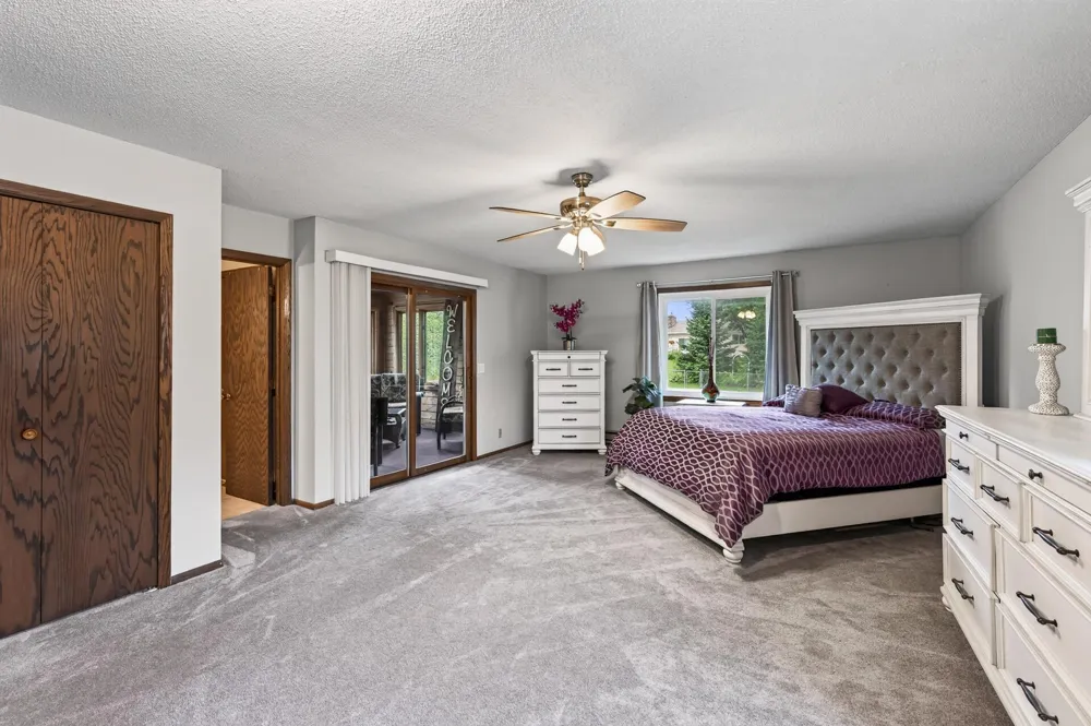 6364 Dawn Way Inver Grove Heights, MN 55076
