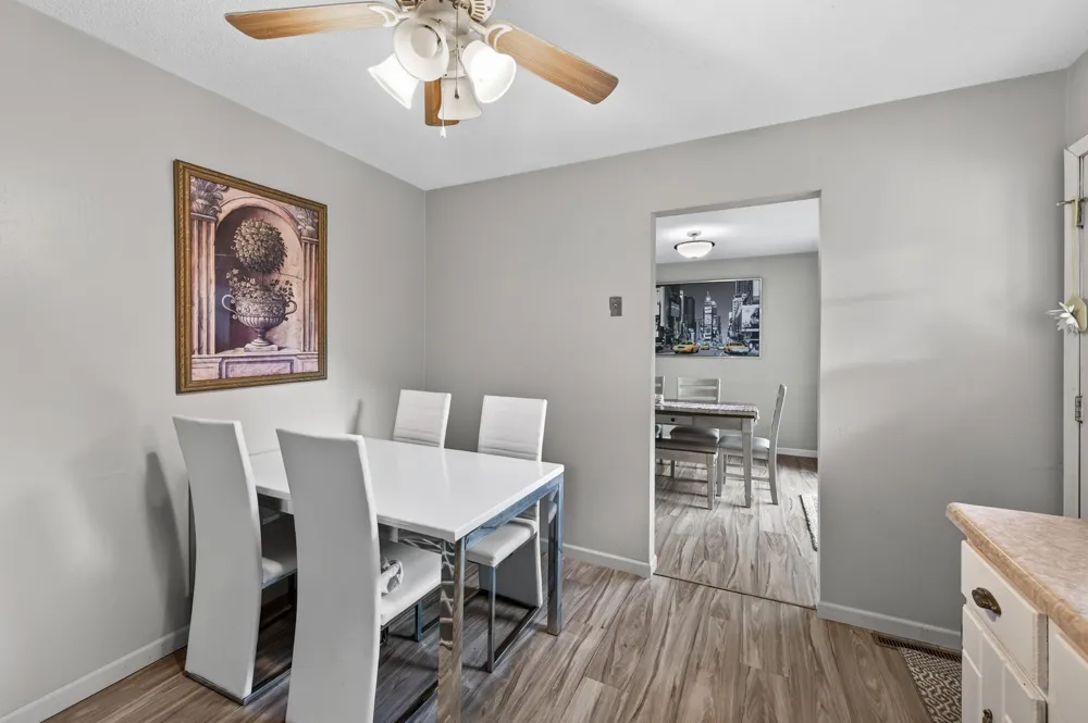6364 Dawn Way Inver Grove Heights, MN 55076