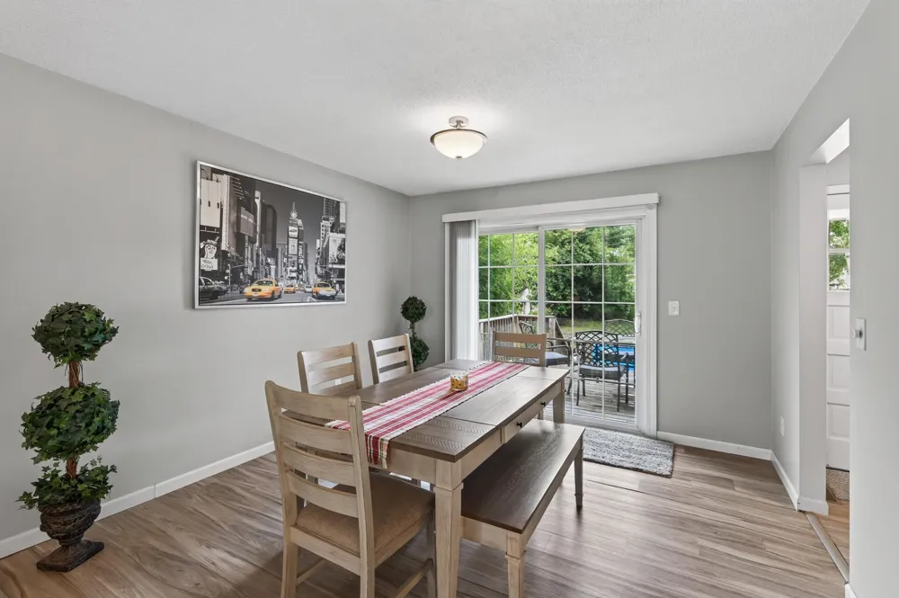 6364 Dawn Way Inver Grove Heights, MN 55076