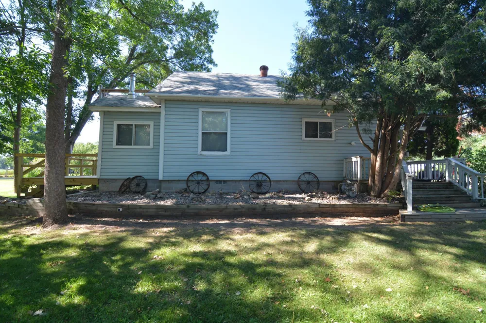 1215 Lake Shore Boulevard Wahkon, MN 56386