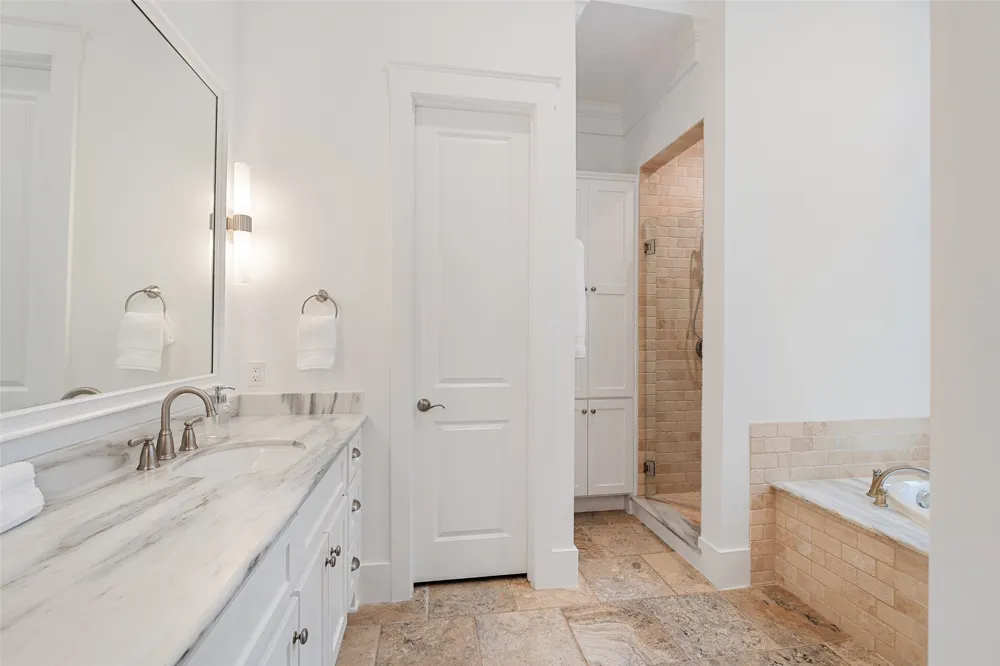 4505 East Cove Court Malakoff, TX 75148