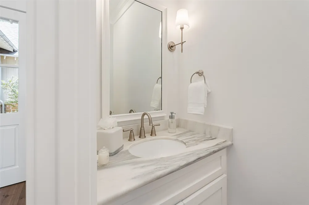 4505 East Cove Court Malakoff, TX 75148