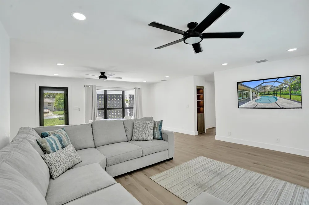 840 SW 3RD STREET Boca Raton, FL 33486