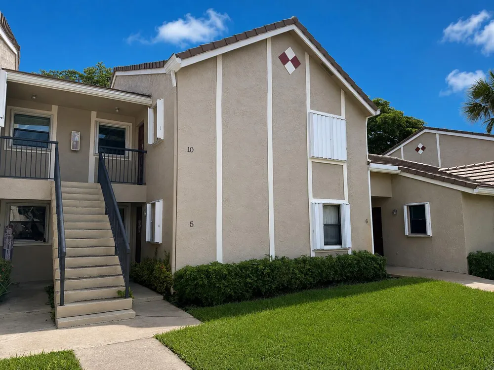 9601 RIVERSIDE DRIVE #A5 Coral Springs, FL 33071