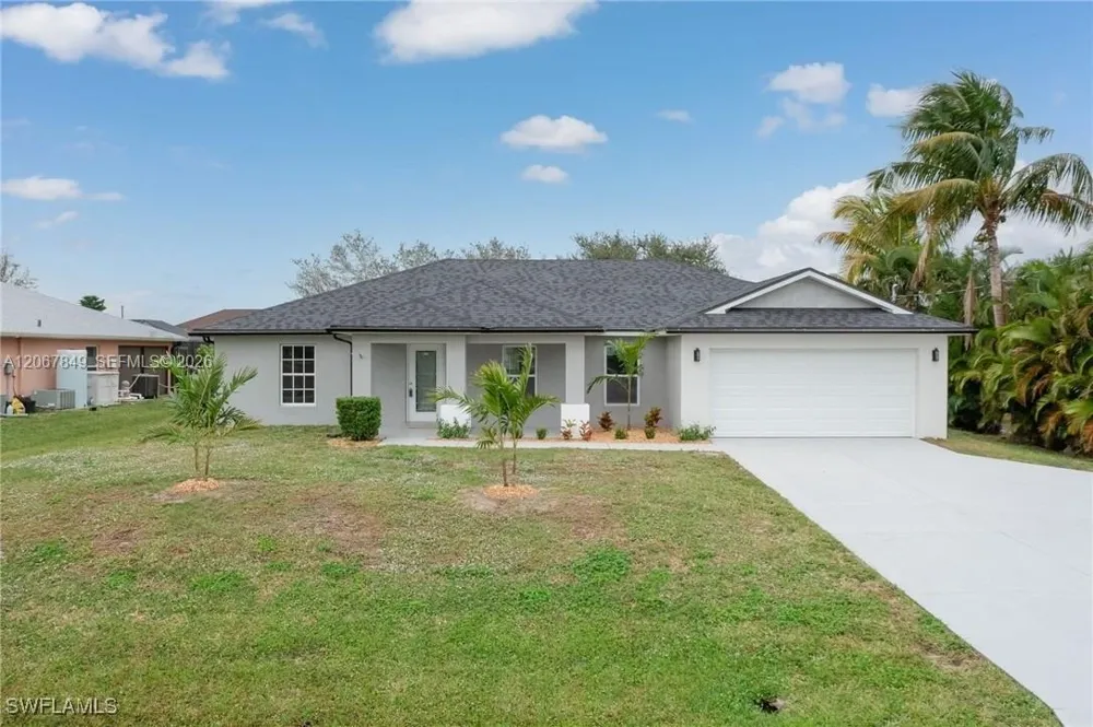 204 El Dorado Blvd N Cape Coral, FL 33993