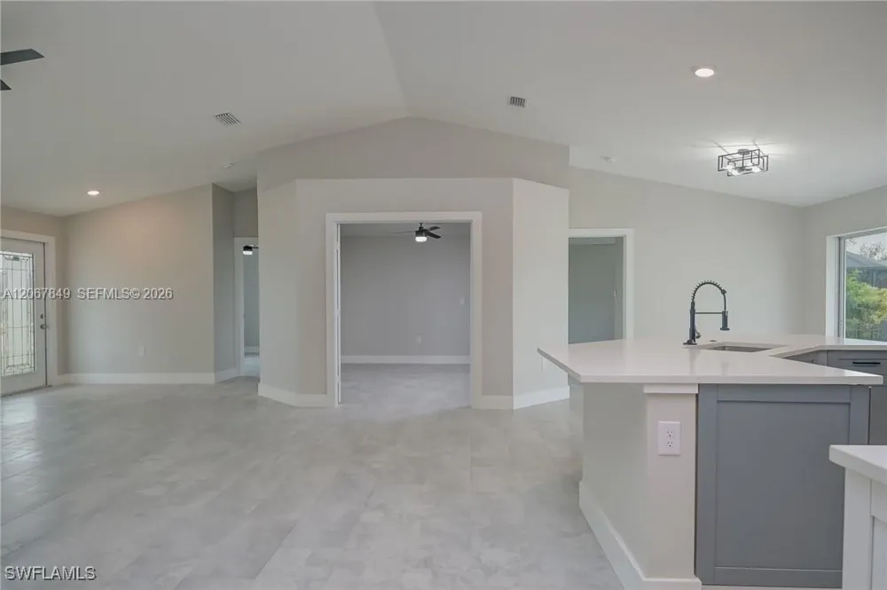 204 El Dorado Blvd N Cape Coral, FL 33993