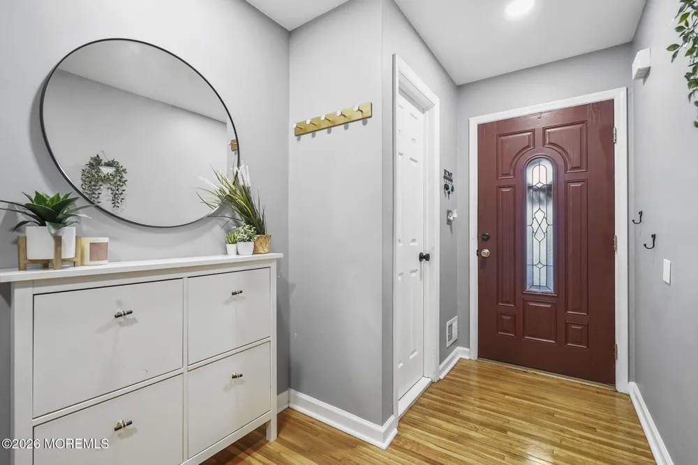 424 Tall Oak Lane Hillsborough, NJ 08844