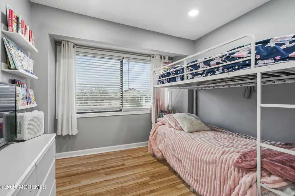 424 Tall Oak Lane Hillsborough, NJ 08844