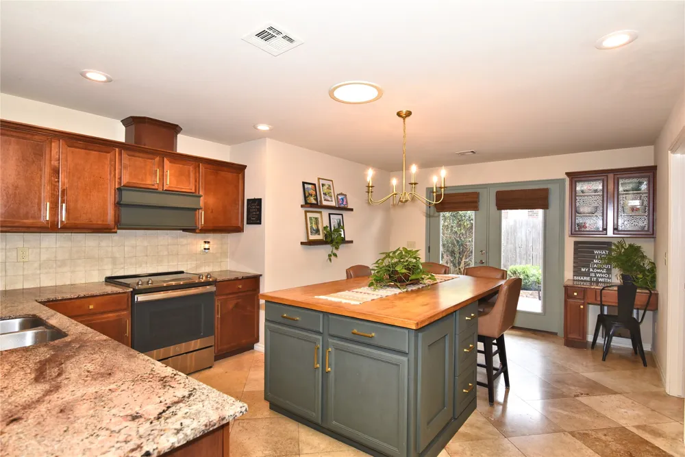 303 E 126th Street S Jenks, OK 74037
