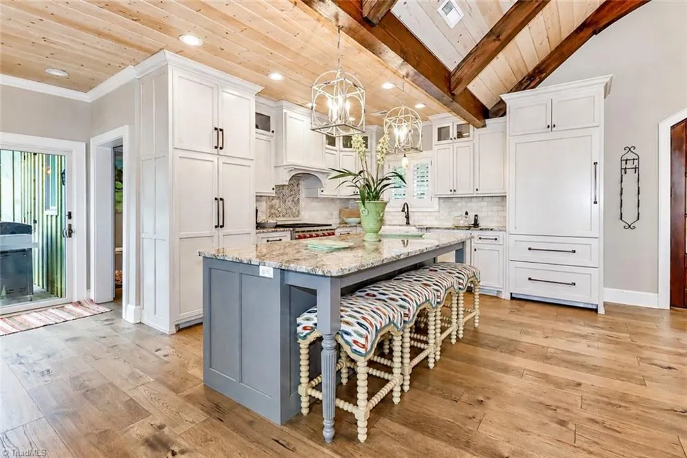 777 Green Hill Road Blowing Rock, NC 28605