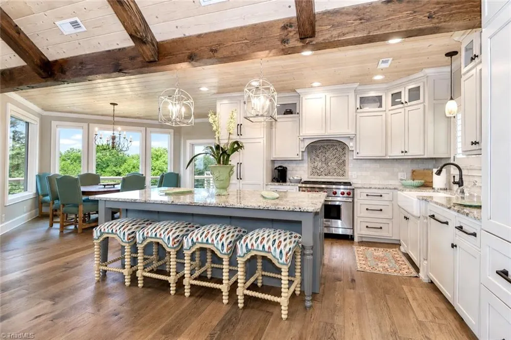 777 Green Hill Road Blowing Rock, NC 28605