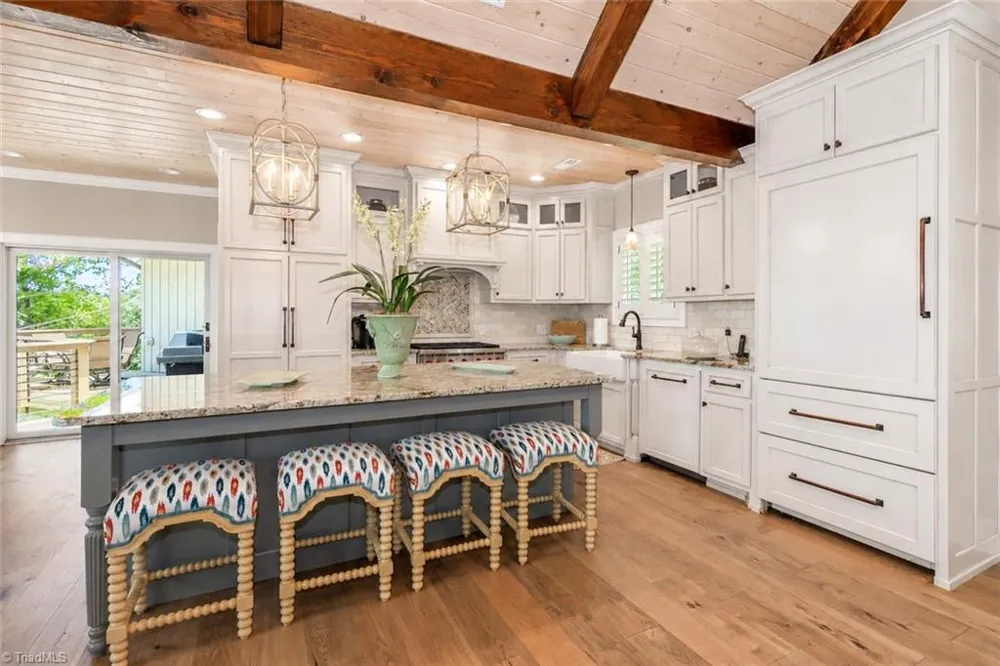 777 Green Hill Road Blowing Rock, NC 28605