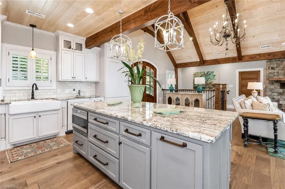 777 Green Hill Road Blowing Rock, NC 28605